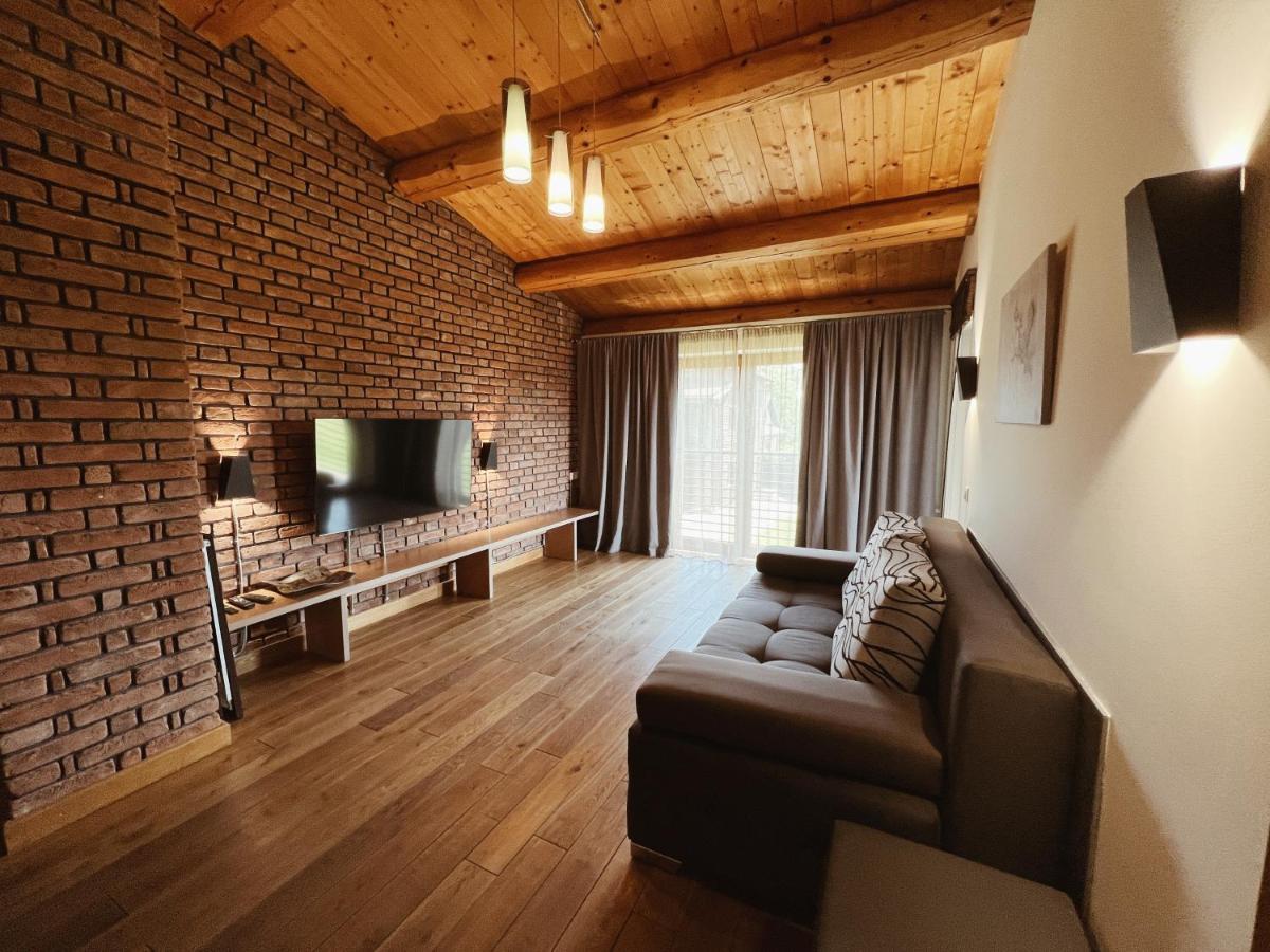 Eden Resort Yasnogorodka  Buitenkant foto