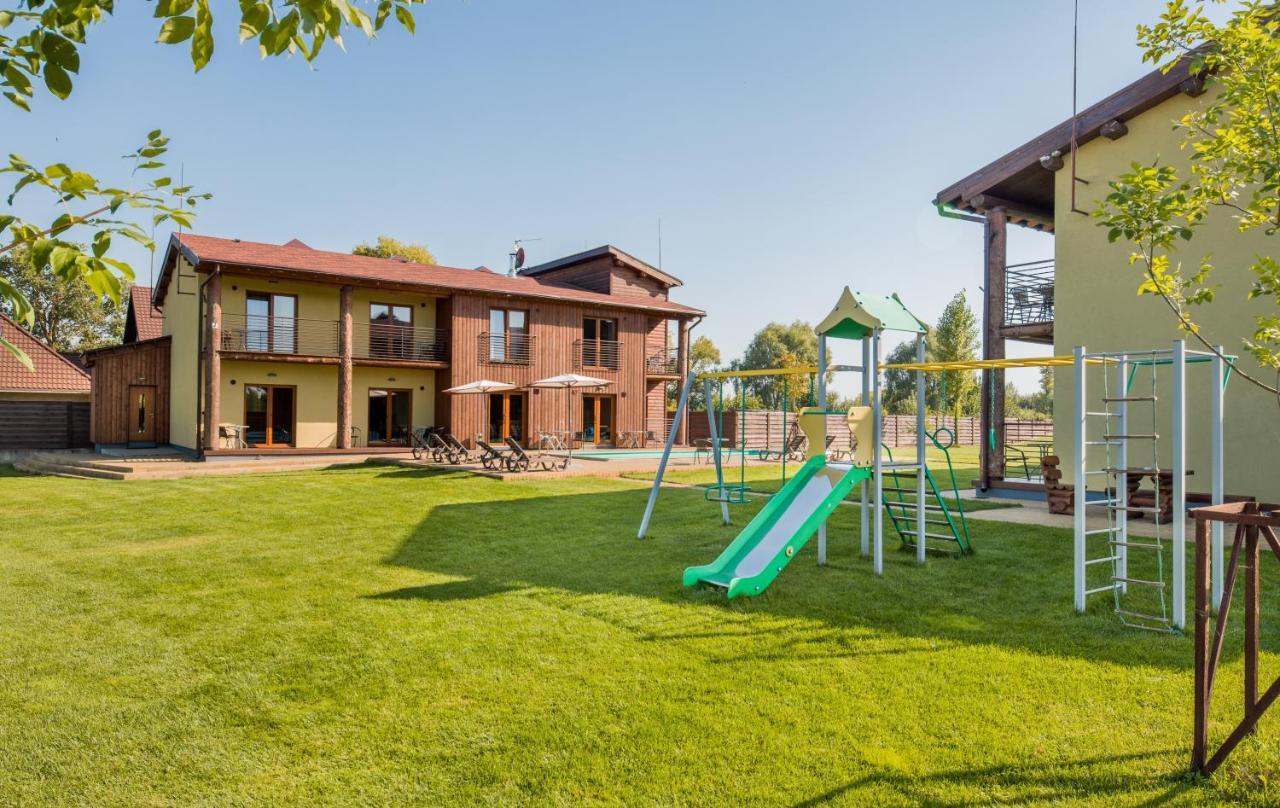 Eden Resort Yasnogorodka  Buitenkant foto