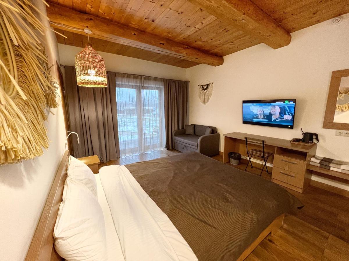 Eden Resort Yasnogorodka  Buitenkant foto