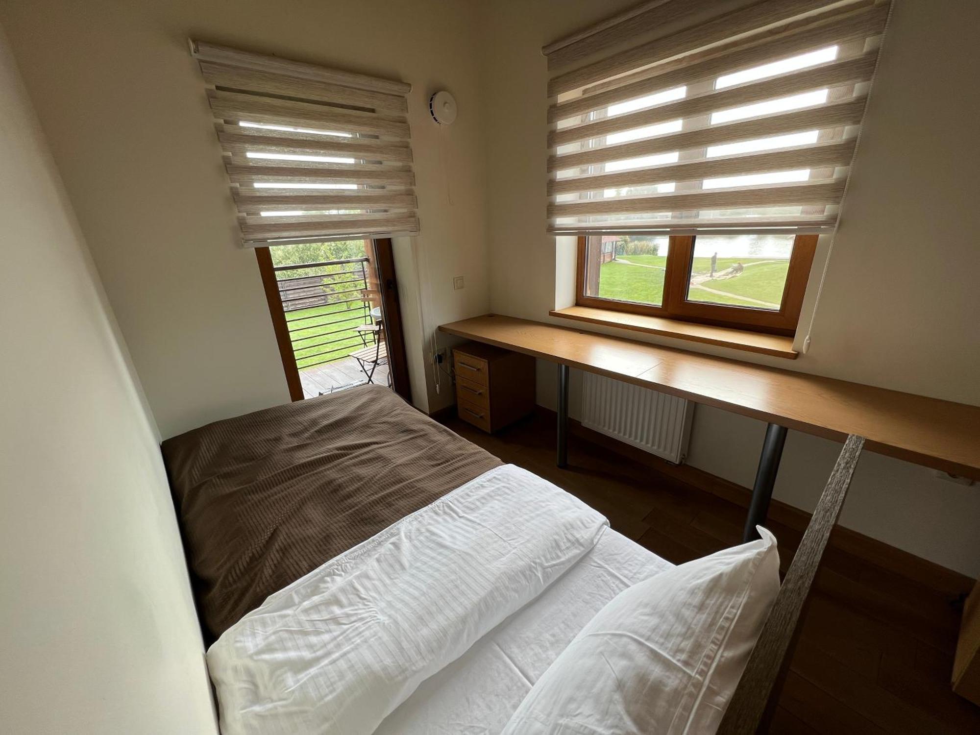 Eden Resort Yasnogorodka  Buitenkant foto