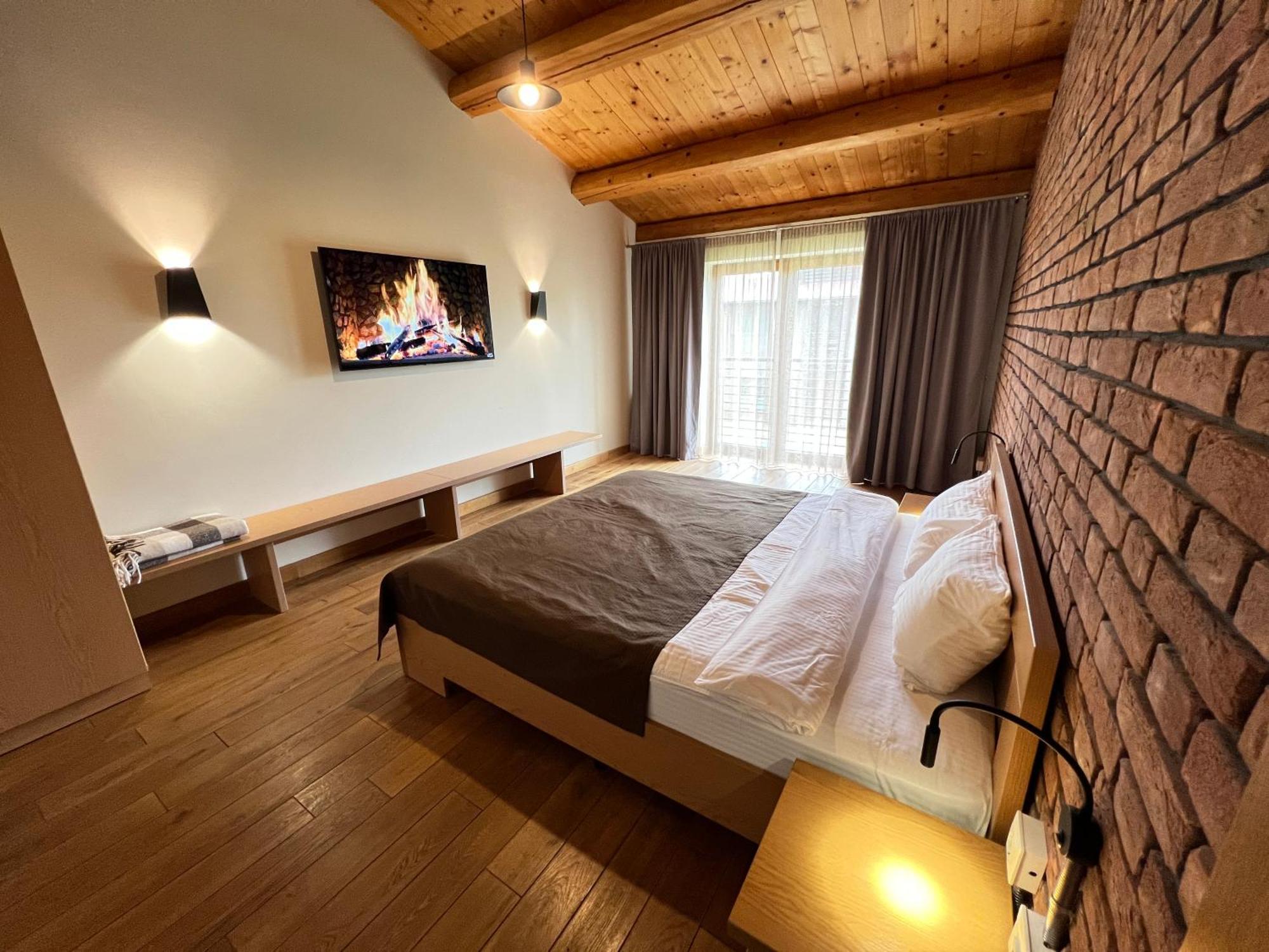 Eden Resort Yasnogorodka  Buitenkant foto